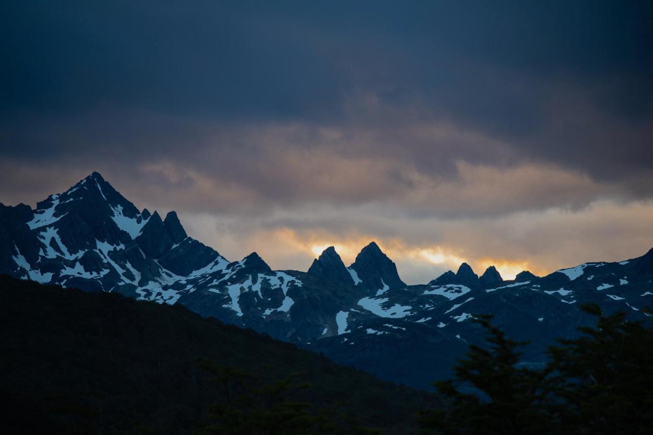 Hotel Fiofio Spa Puerto Williams Eksteriør bilde